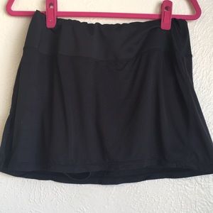 Skirt Sports Peek-A-Boo running skort